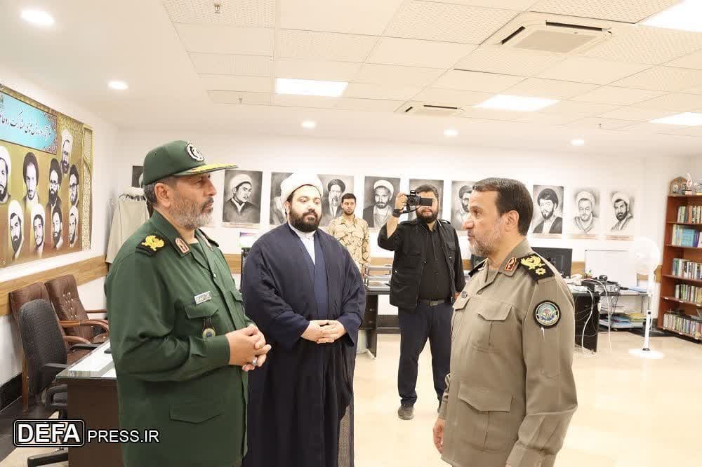 بازدید سردار کارگر از مرکز نشر آثار روحانیت