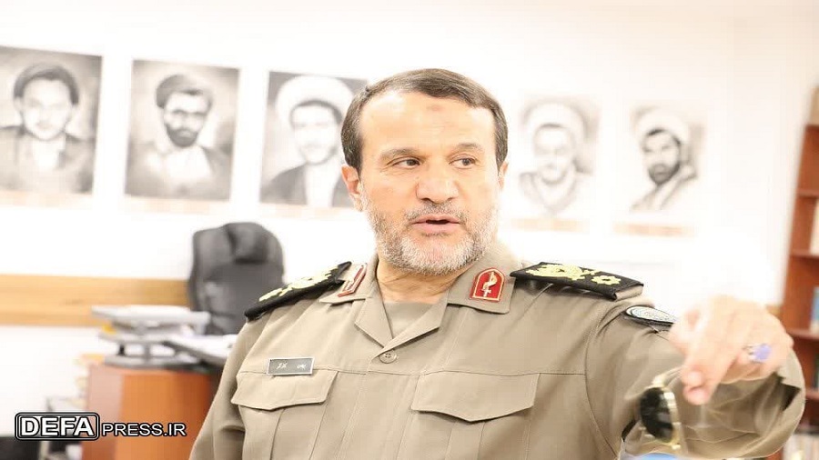 بازدید سردار کارگر از مرکز نشر آثار روحانیت