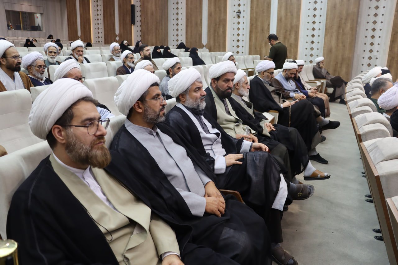 اختتامیه استانی سومین دوره جشنواره پرچمداران انقلاب اسلامی ، دفاع مقدس و مقاومت (سخنرانی حضرت آیت الله علم الهدی)