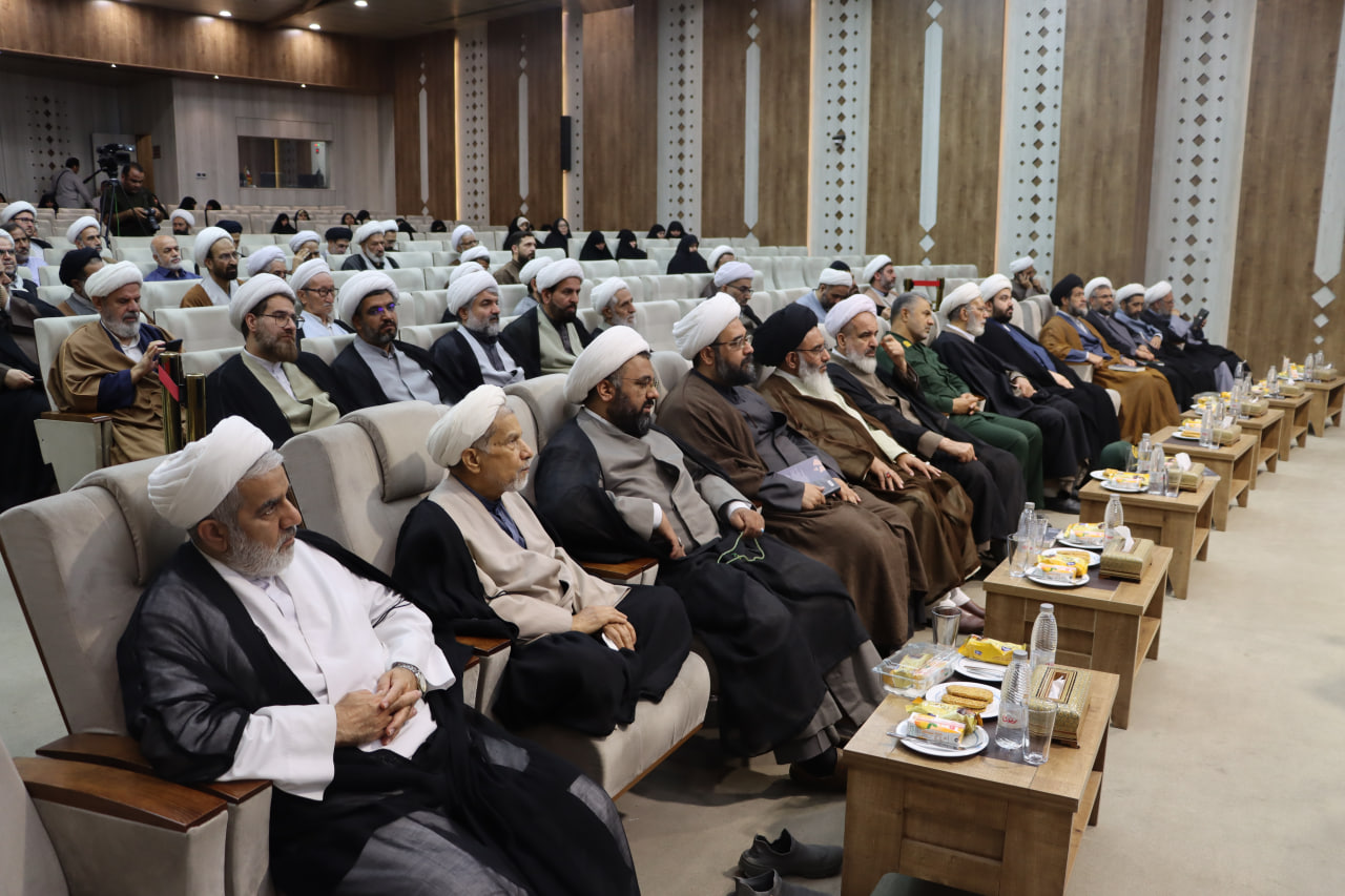 اختتامیه استانی سومین دوره جشنواره پرچمداران انقلاب اسلامی ، دفاع مقدس و مقاومت (سخنرانی حضرت آیت الله علم الهدی)