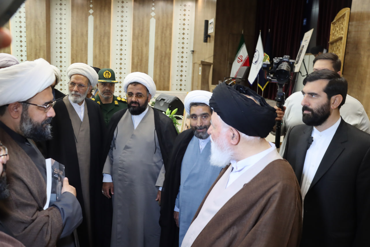 اختتامیه استانی سومین دوره جشنواره پرچمداران انقلاب اسلامی ، دفاع مقدس و مقاومت (سخنرانی حضرت آیت الله علم الهدی)